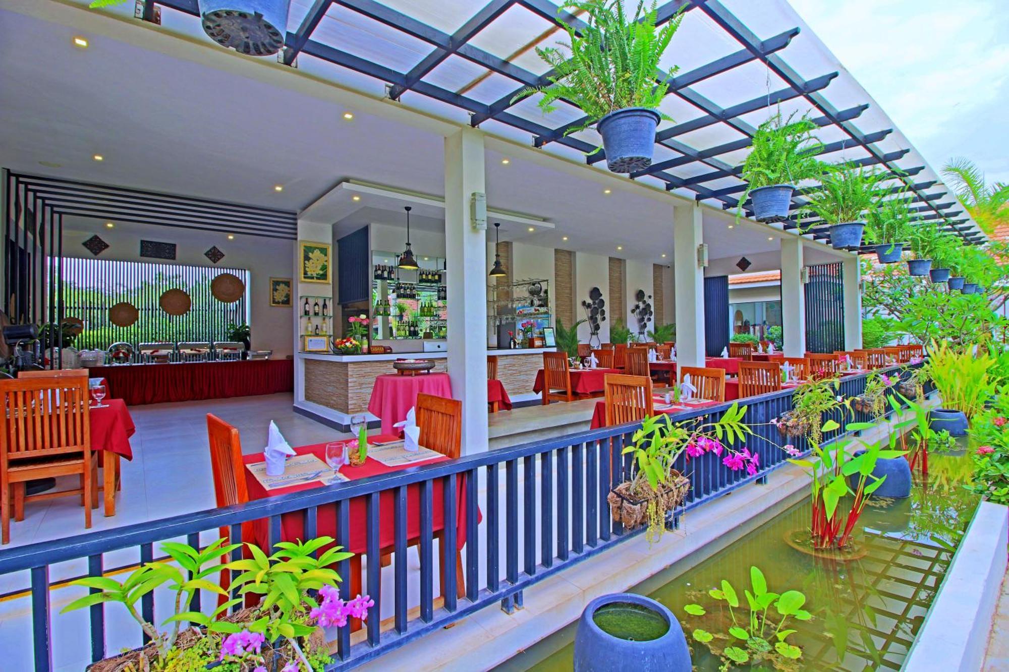 New Riverside Hotel Сиемрип Экстерьер фото
